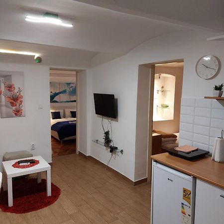 Inter Apartment Belgrade With Free Parking Exterior photo