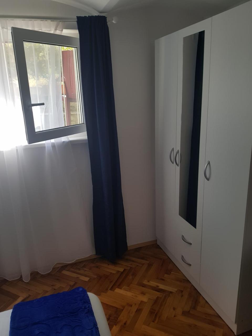 Inter Apartment Belgrade With Free Parking Exterior photo